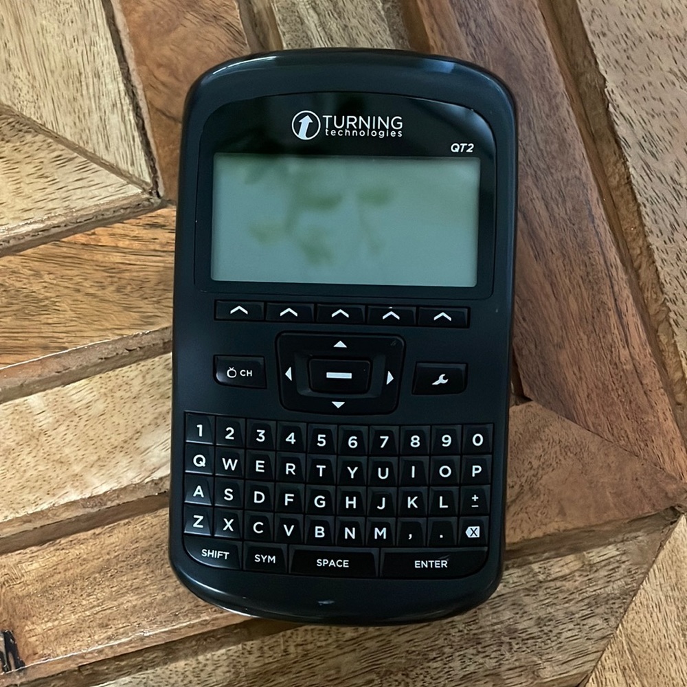 Turning Technologies QT2 Clicker